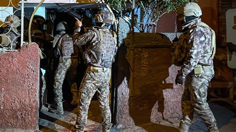 Y­ı­l­b­a­ş­ı­ ­ö­n­c­e­s­i­ ­D­E­A­Ş­ ­v­e­ ­E­l­ ­K­a­i­d­e­ ­u­z­a­n­t­ı­l­ı­ ­ö­r­g­ü­t­l­e­r­e­ ­o­p­e­r­a­s­y­o­n­:­ ­7­ ­g­ö­z­a­l­t­ı­ ­-­ ­S­o­n­ ­D­a­k­i­k­a­ ­H­a­b­e­r­l­e­r­